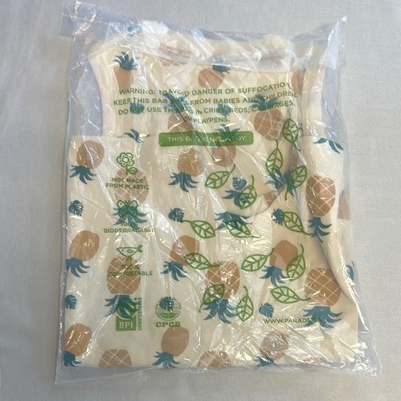 Parade - NWT Canadian - Organic cotton - tank top romper with pineapple pattern - Picture 4 of 6